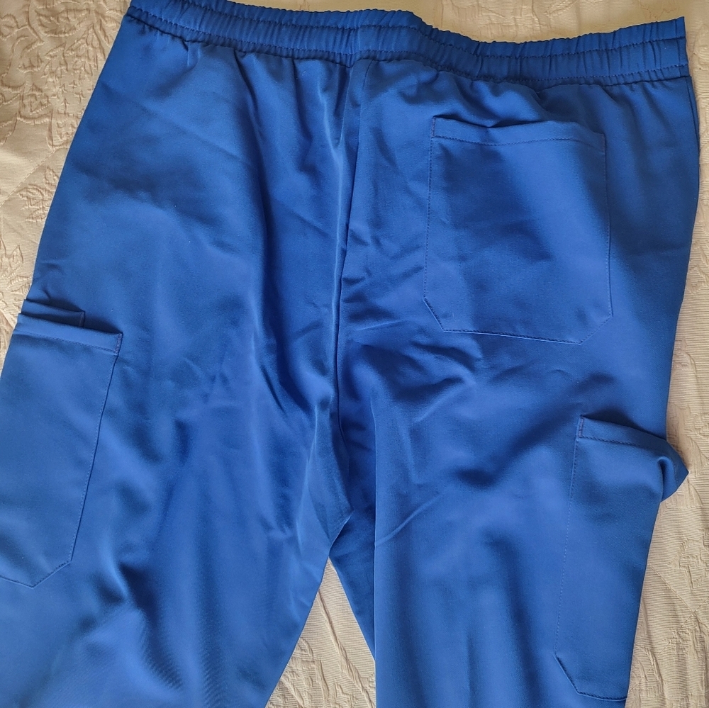Classic Scrub Pants – Unisex Fit - Picture 3 of 4